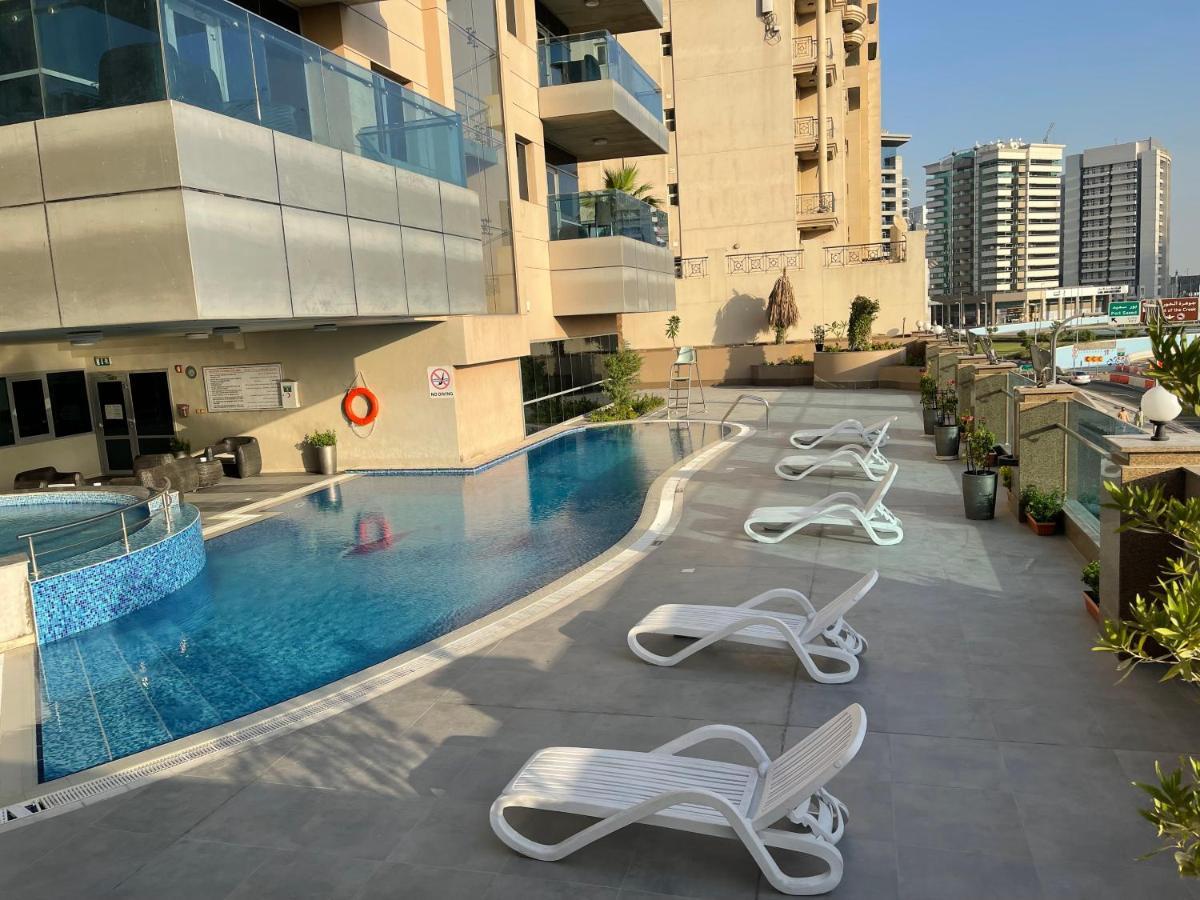 Tulip Creek Hotel Apartments Dubai Exterior photo