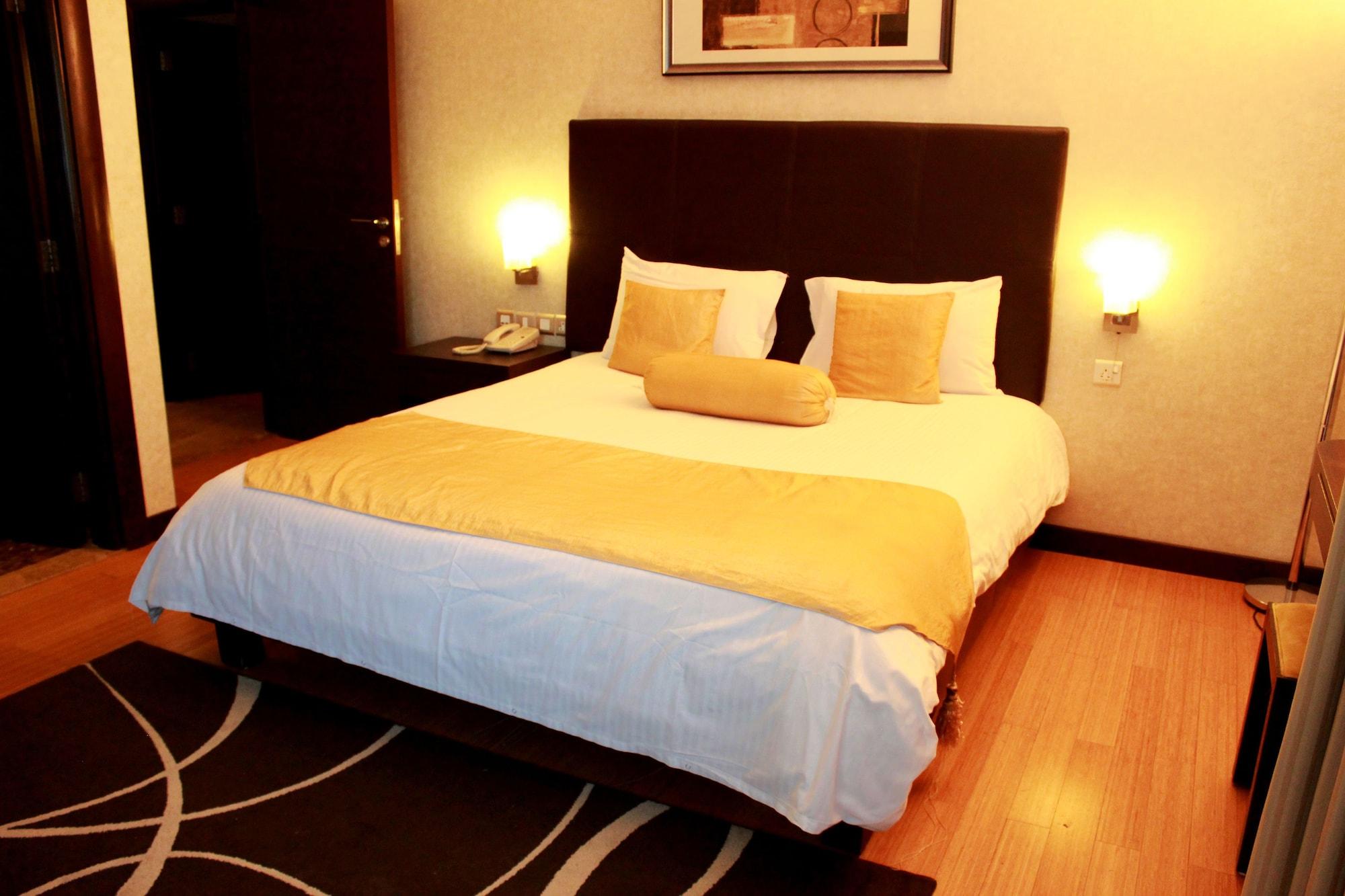 Tulip Creek Hotel Apartments Dubai Exterior photo